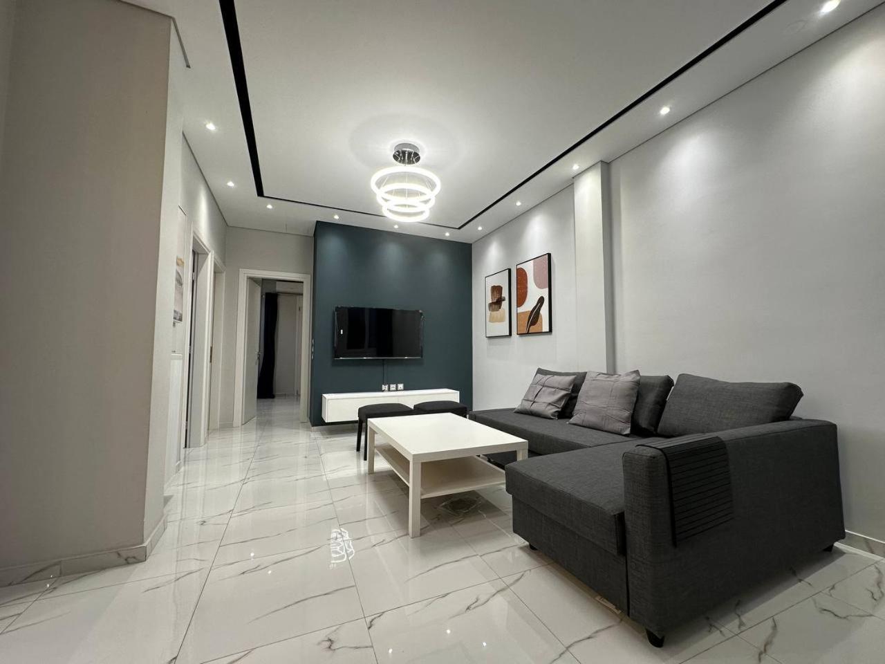 Warm And Modern Brand New Apartment Piraeus Bagian luar foto