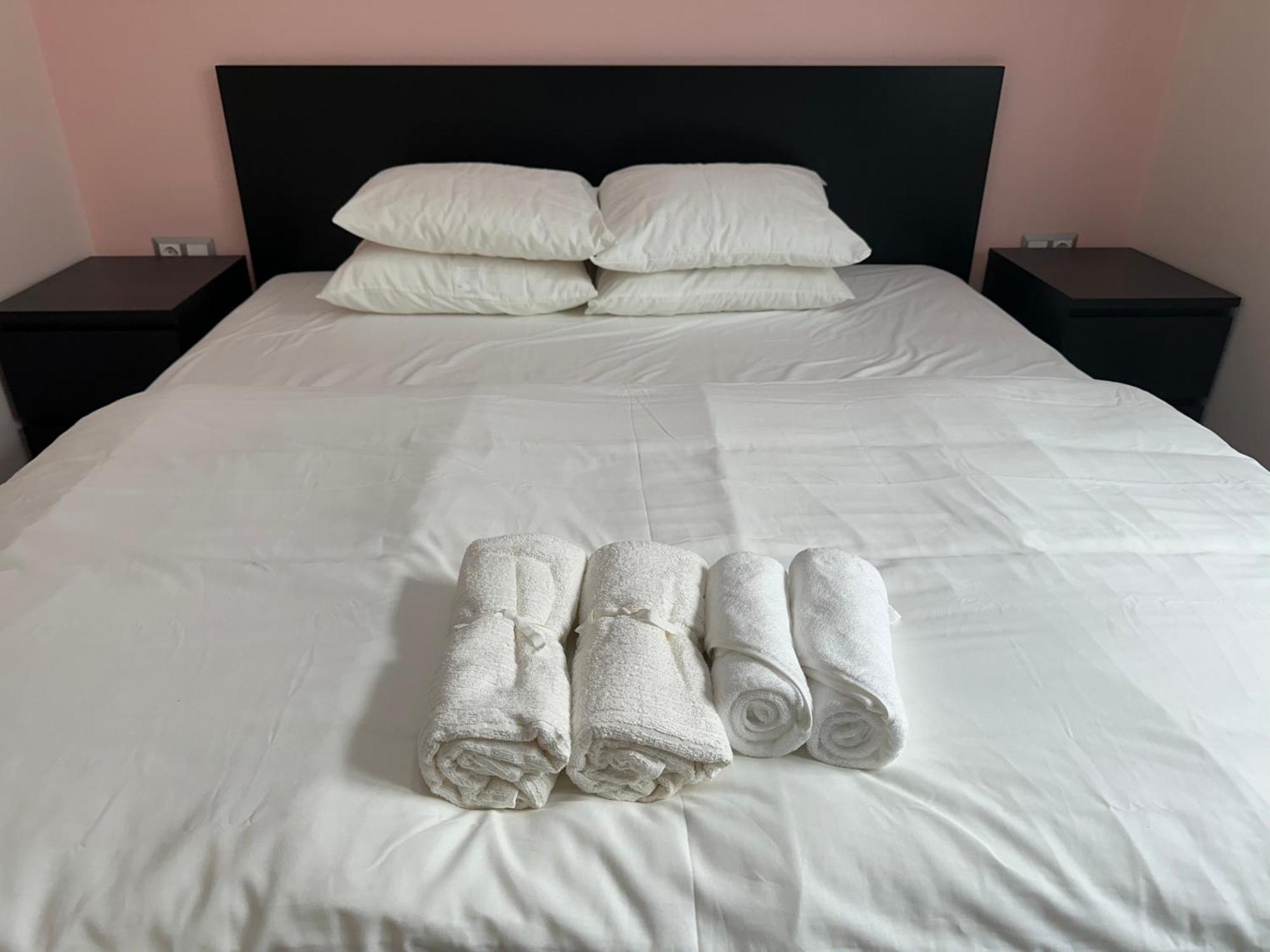 Warm And Modern Brand New Apartment Piraeus Bagian luar foto