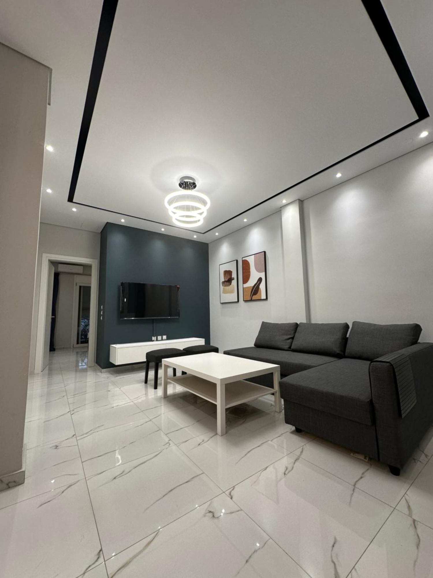 Warm And Modern Brand New Apartment Piraeus Bagian luar foto